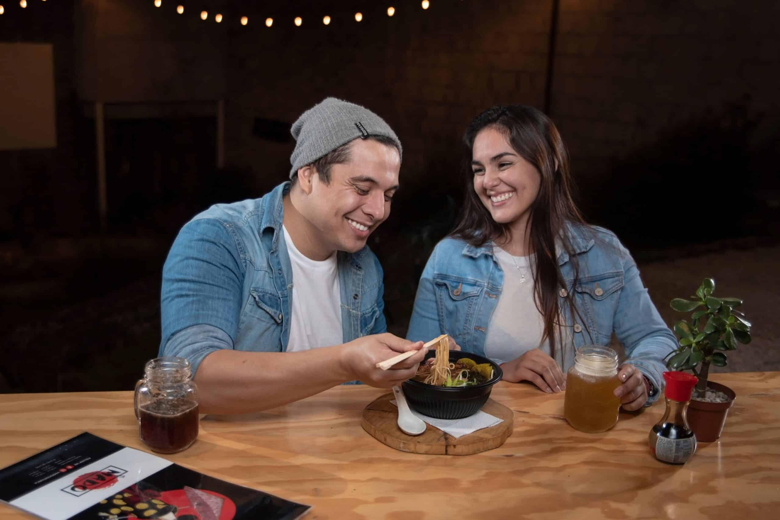 O impacto da cultura pop no ramen: como os fãs de anime e mangá estão moldando o mercado de ramen? 2 ramen cultura pop animes