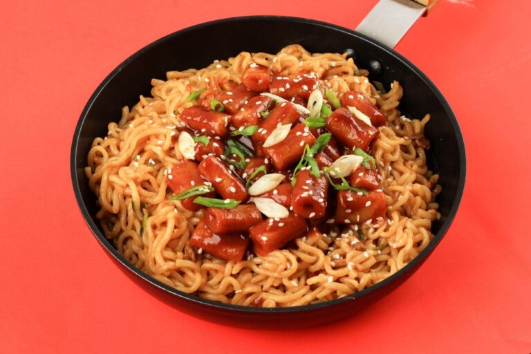 A culinária asiática no Brasil: como o ramen conquistou os brasileiros?