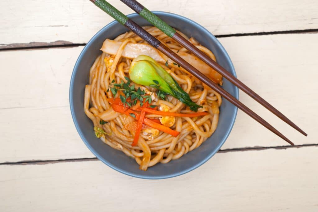 Massas asiáticas: como utilizar ebi e shōmen em seu menu? 2 massas asiáticas ebi shomen