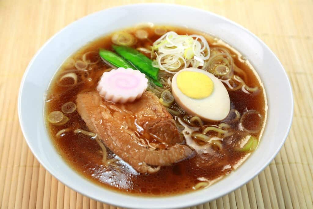 shio ramen vs. shoyu diferenças