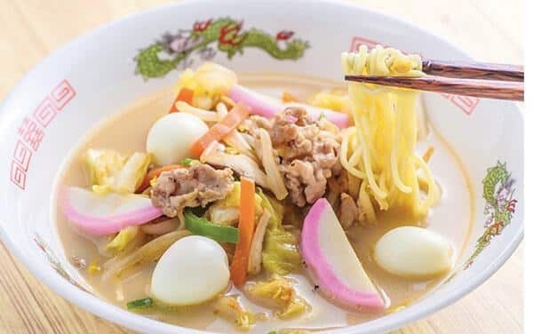 Macarrão liso ou cacheado, qual a melhor escolha para sua receita?