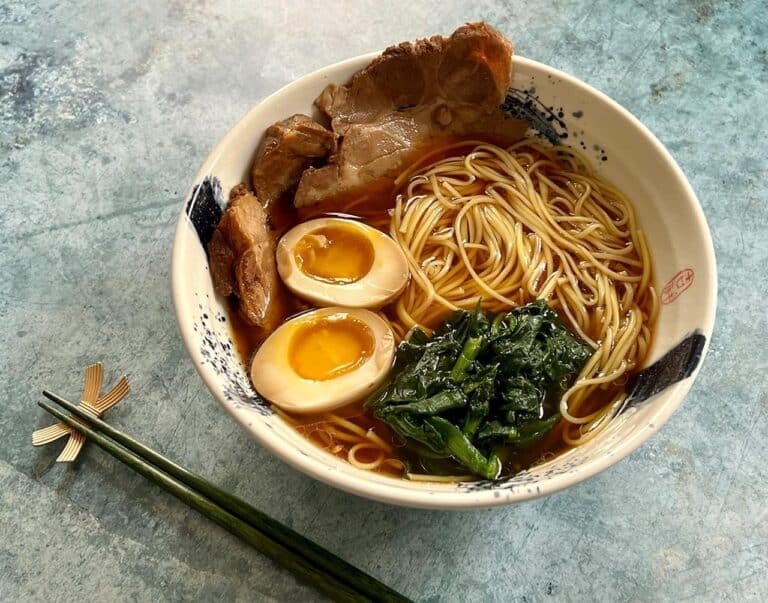 Muito além do caldo, qual a importância do shoyu para um ramen perfeito?