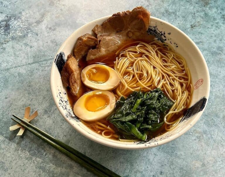 Caldo Japonês Ramen: Os segredos da base perfeita para a alta gastronomia